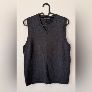 Banana Republic Men's Charcoal V-Neck Sweater Vest